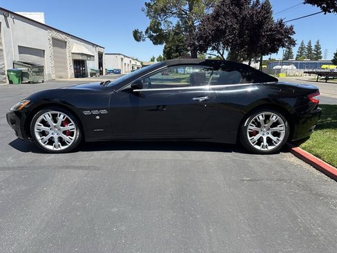 Used 2016 Maserati GranTurismo Convertible RWD image 6