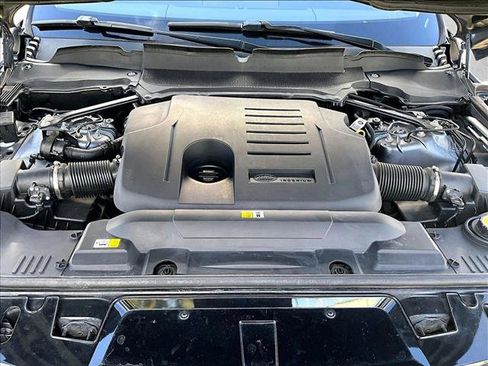 Used 2019 Land Rover Range Rover Sport HSE image 11