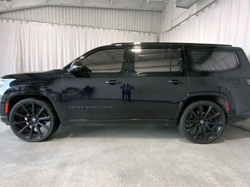 Used 2023 Jeep Grand Wagoneer Series II image 26