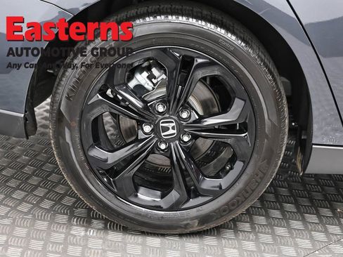 Used 2025 Honda Accord SE image 30