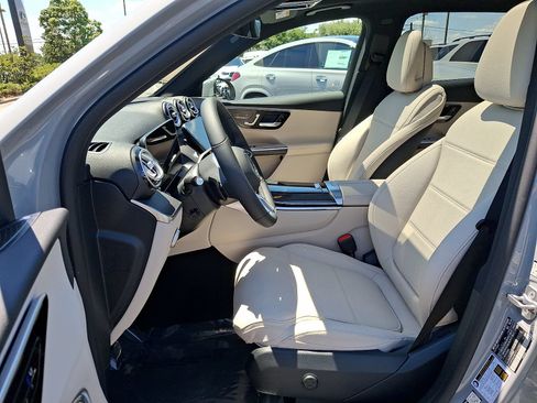 New 2026 Mercedes-Benz GLC 300 4MATIC image 9