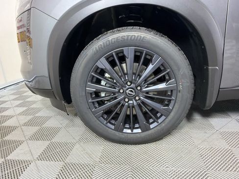 New 2026 Nissan Pathfinder SL w/ SL Premium Package FWD image 10