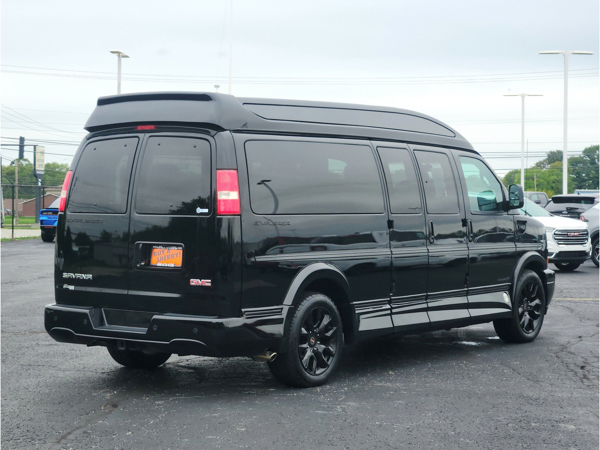 Used 2023 GMC Savana 2500 Extended RWD image 12