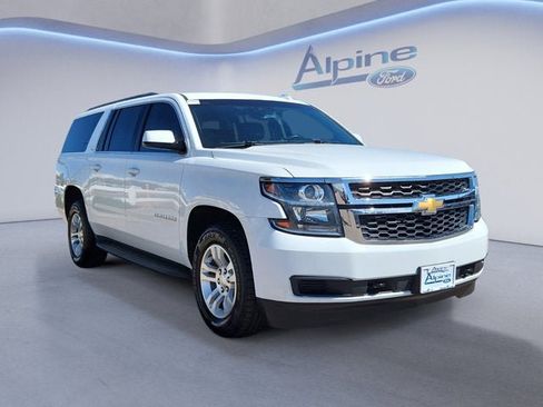 Used 2018 Chevrolet Suburban LT image 7