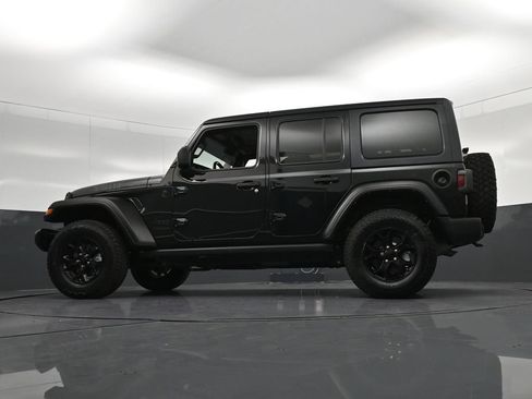 Used 2021 Jeep Wrangler Unlimited Sport AWD/4WD image 32