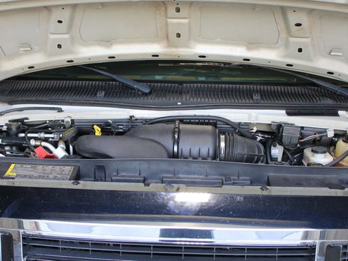 Used 2008 Ford E-350 and Econoline 350 XL RWD image 32