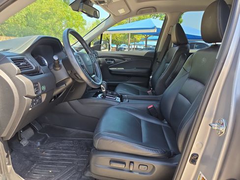 Used 2018 Honda Ridgeline RTL-E image 9