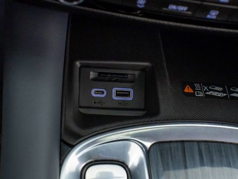 Used 2023 Buick Enclave Essence w/ Experience Buick Package image 23