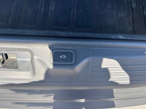 Used 2017 Land Rover Range Rover HSE AWD/4WD image 11