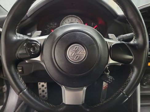 Used 2020 Toyota 86 RWD image 21
