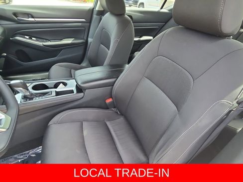 Used 2023 Nissan Altima 2.5 SV image 15