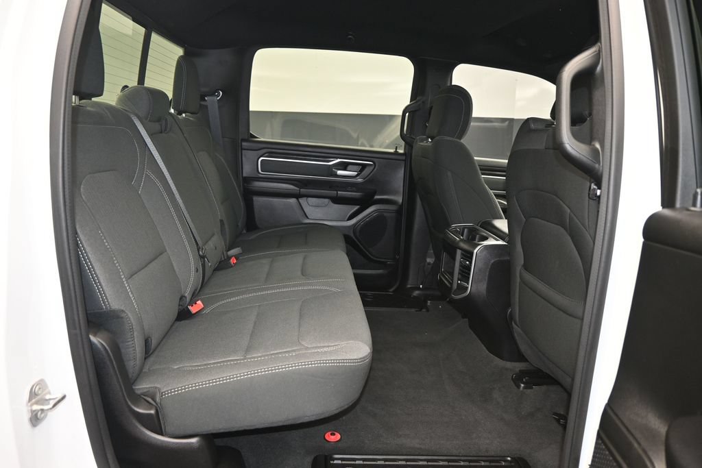 Used 2022 RAM 1500 Big Horn AWD/4WD image 32