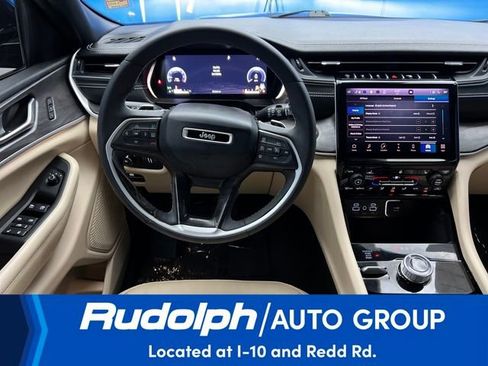 Used 2023 Jeep Grand Cherokee L Limited w/ Black Appearance Package image 13