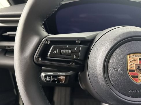 Used 2025 Porsche Macan Electric image 39
