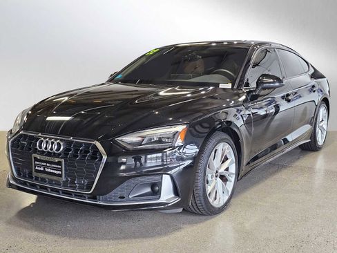 Used 2022 Audi A5 2.0T Premium image 3