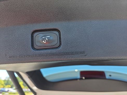 Used 2016 Ford Explorer Platinum AWD/4WD image 16
