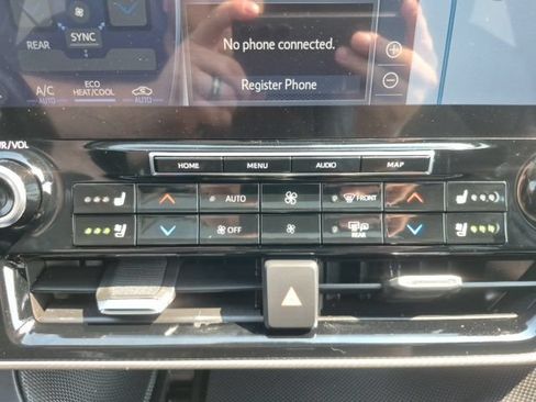 Used 2020 Toyota Highlander Platinum AWD/4WD image 30