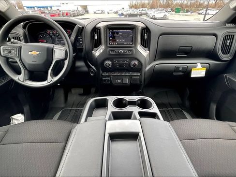New 2026 Chevrolet Silverado 2500 Custom w/ Custom Value Package AWD/4WD image 4
