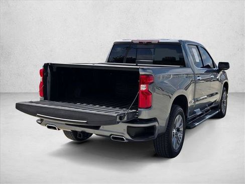 Used 2021 Chevrolet Silverado 1500 High Country w/ Technology Package AWD/4WD image 6
