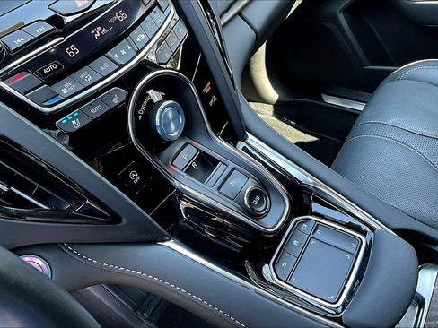 Used 2024 Acura RDX w/Advance Package image 19