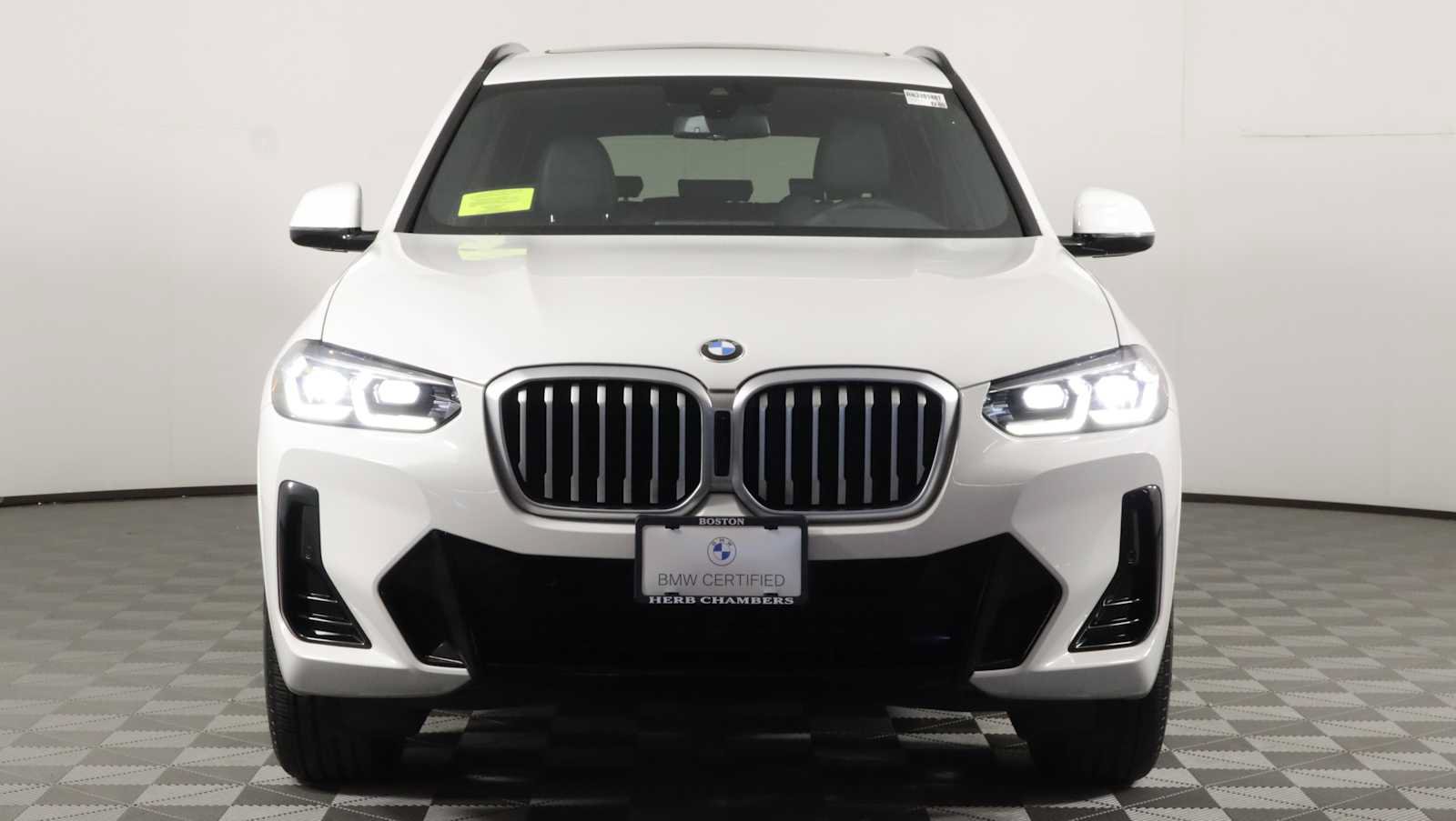 Used 2024 BMW X3 xDrive30i w/ M Sport Package AWD/4WD image 2