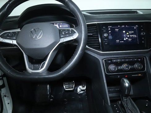 Used 2021 Volkswagen Atlas Cross Sport SEL R-Line w/ Luggage Net & Mats Package image 15