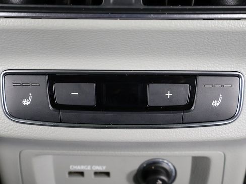 Used 2019 Audi Q5 2.0T Premium Plus w/ Premium Plus Package image 41