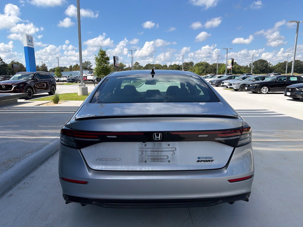 Used 2025 Honda Accord Sport image 6