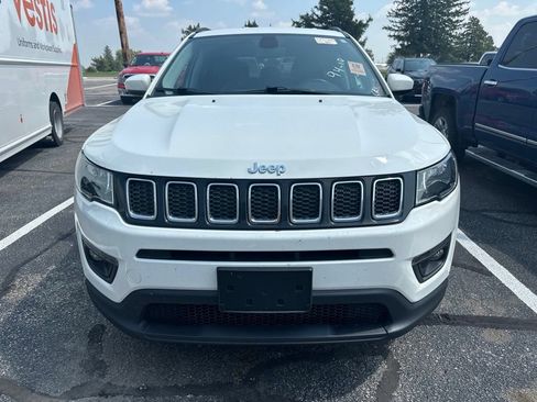 Used 2019 Jeep Compass Latitude w/ Popular Equipment Group AWD/4WD image 7