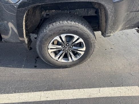 Used 2022 Chevrolet Colorado Z71 image 8