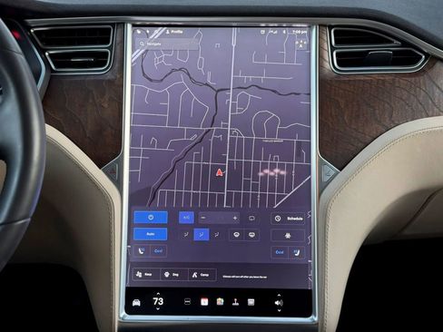 Used 2016 Tesla Model X 75D image 17