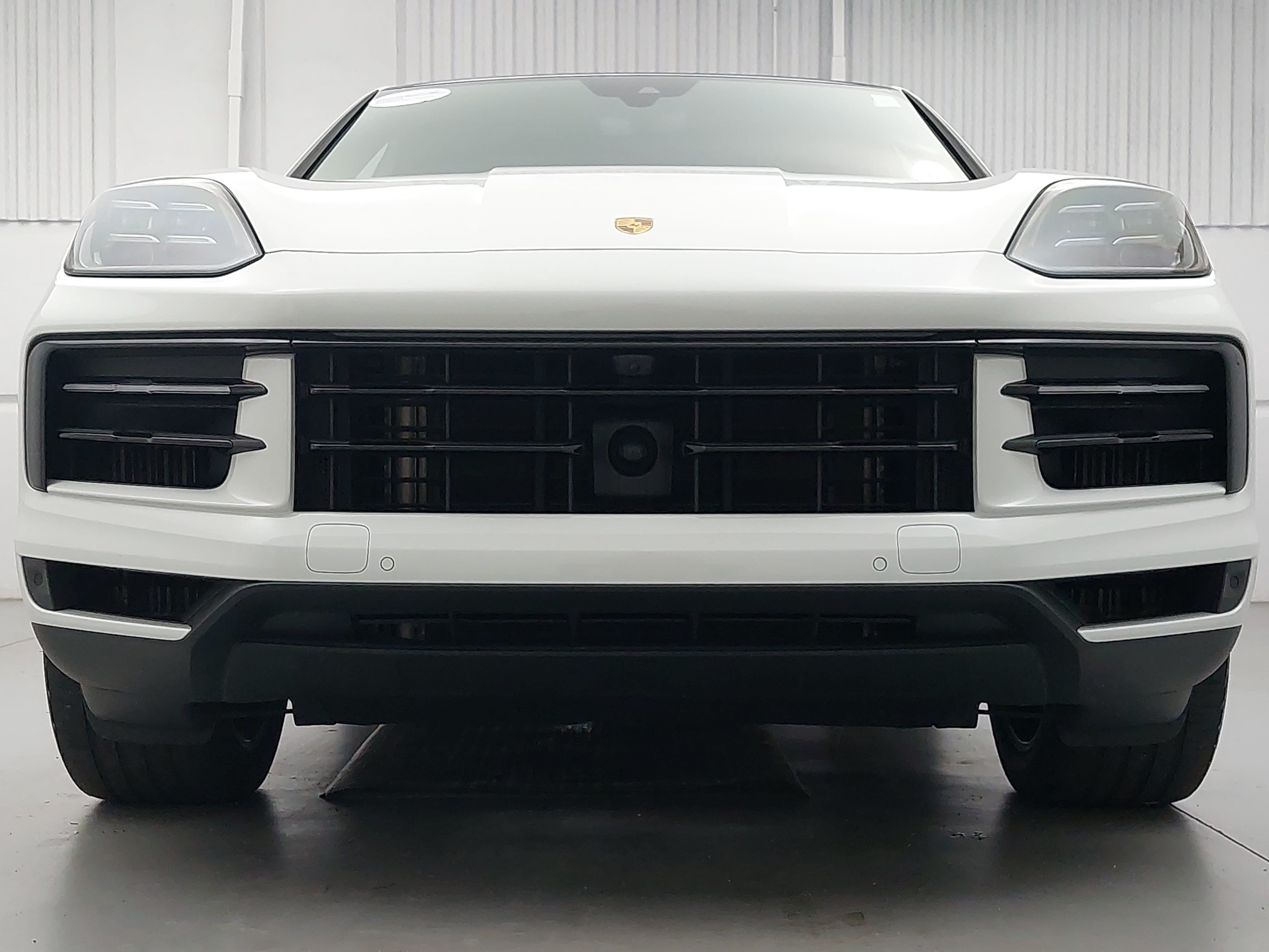 Certified 2024 Porsche Cayenne Coupe AWD/4WD image 10