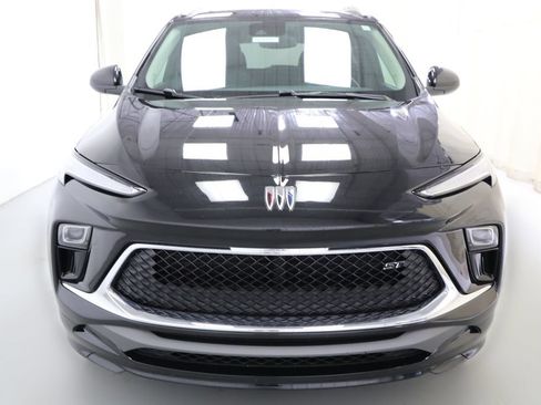 Certified 2025 Buick Encore GX Sport Touring w/ Experience Buick Package AWD/4WD image 18