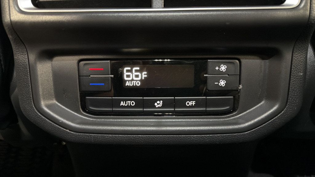 Used 2024 Volkswagen Atlas SE FWD image 36