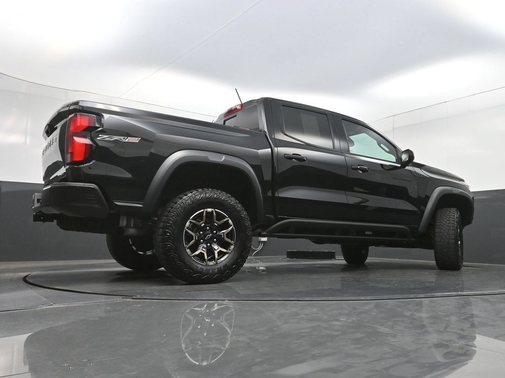 Used 2023 Chevrolet Colorado ZR2 w/ ZR2 Convenience Package III AWD/4WD image 31