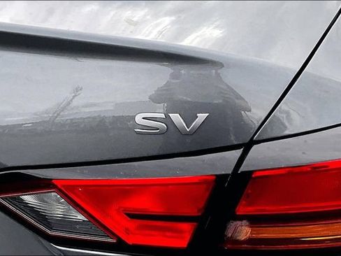 Used 2024 Nissan Altima 2.5 SV w/ SV Premium Package image 23