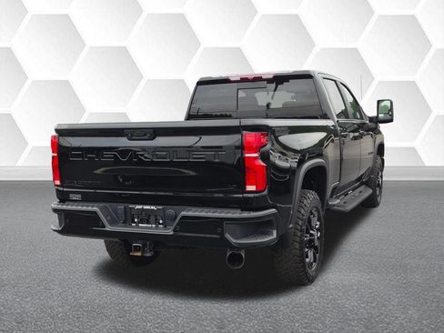 Used 2026 Chevrolet Silverado 2500 LT w/ Trail Boss Package AWD/4WD image 3
