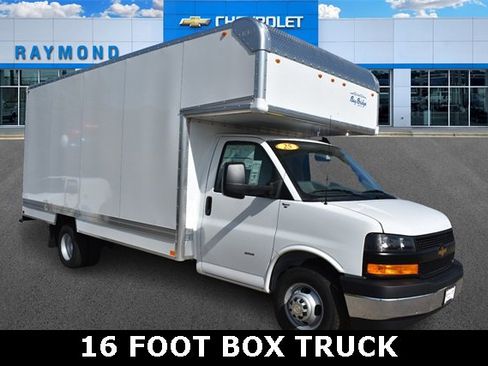 New 2025 Chevrolet Express 3500 Work Van w/ Power Convenience Package image 10