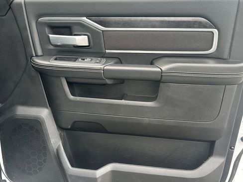 Used 2024 RAM 3500 Big Horn image 15