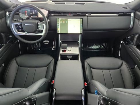New 2026 Land Rover Range Rover Long Wheelbase SE AWD/4WD image 5
