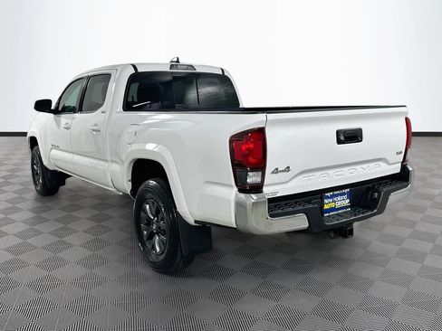 Used 2020 Toyota Tacoma SR5 AWD/4WD image 5