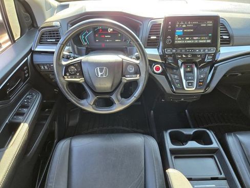 Used 2023 Honda Odyssey Touring image 14
