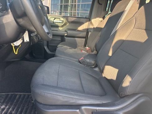 Used 2020 Chevrolet Silverado 1500 Custom w/ Custom Value Package image 9