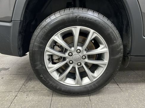 Used 2022 Jeep Cherokee Latitude Lux image 31