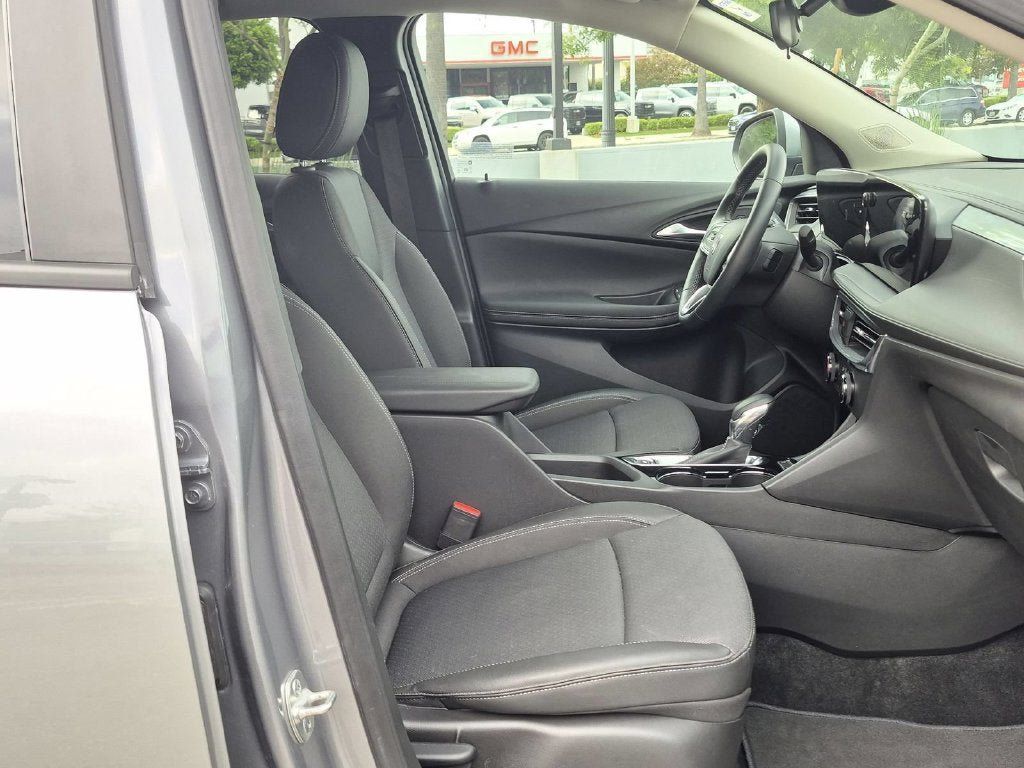 Used 2026 Buick Encore GX Preferred FWD image 30