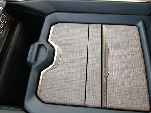 Used 2024 RAM 3500 Limited w/ Towing Technology Group image 36