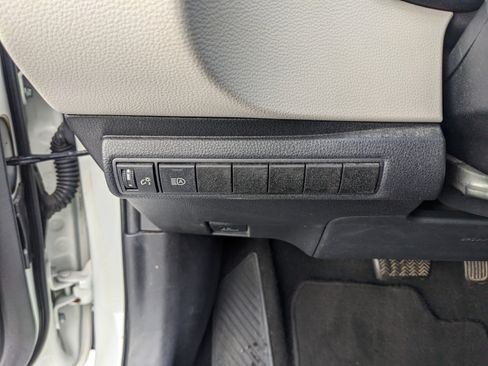 Used 2020 Toyota Corolla LE FWD image 30