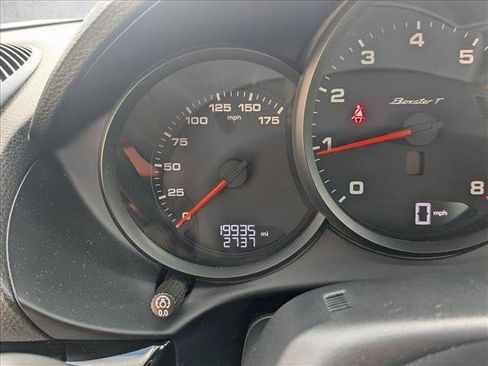 Used 2022 Porsche 718 Boxster image 10