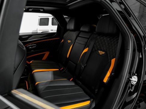 Used 2023 Bentley Bentayga Speed image 44