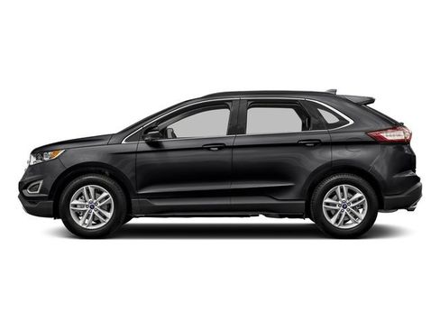 Used 2018 Ford Edge Titanium AWD/4WD image 3